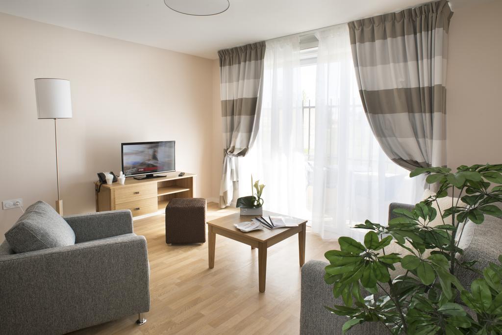 Domitys La Clef Des Champs Aparthotel Поатие Стая снимка