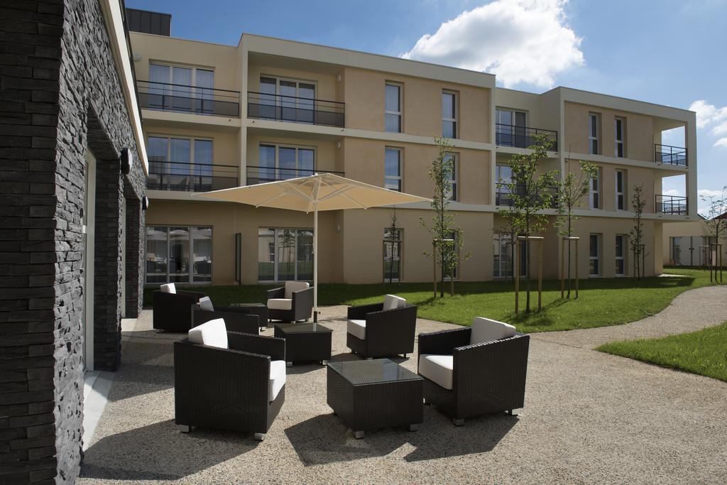 Domitys La Clef Des Champs Aparthotel Поатие Екстериор снимка