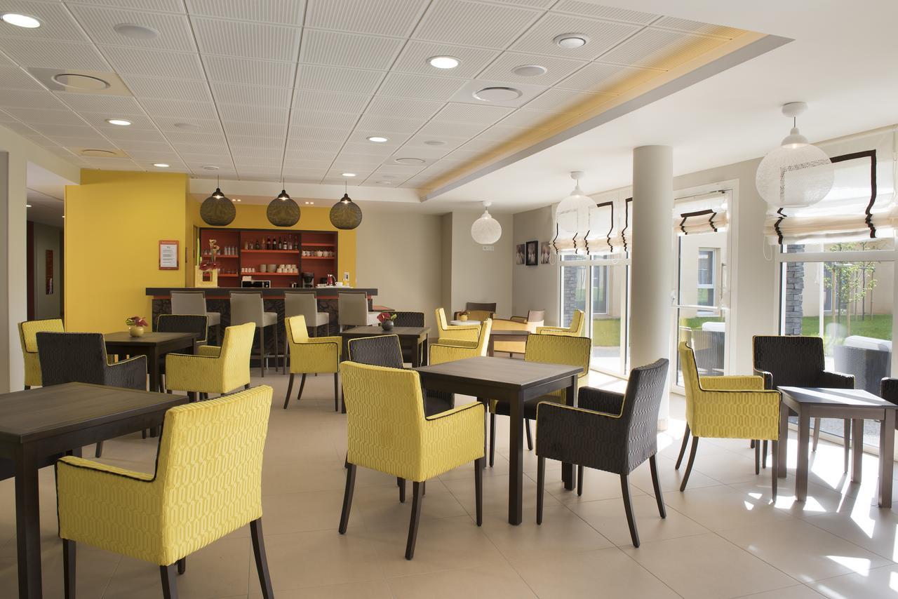 Domitys La Clef Des Champs Aparthotel Поатие Екстериор снимка